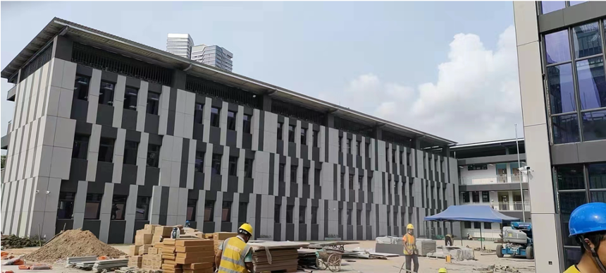 深圳龙岗体育运动学校临建工程